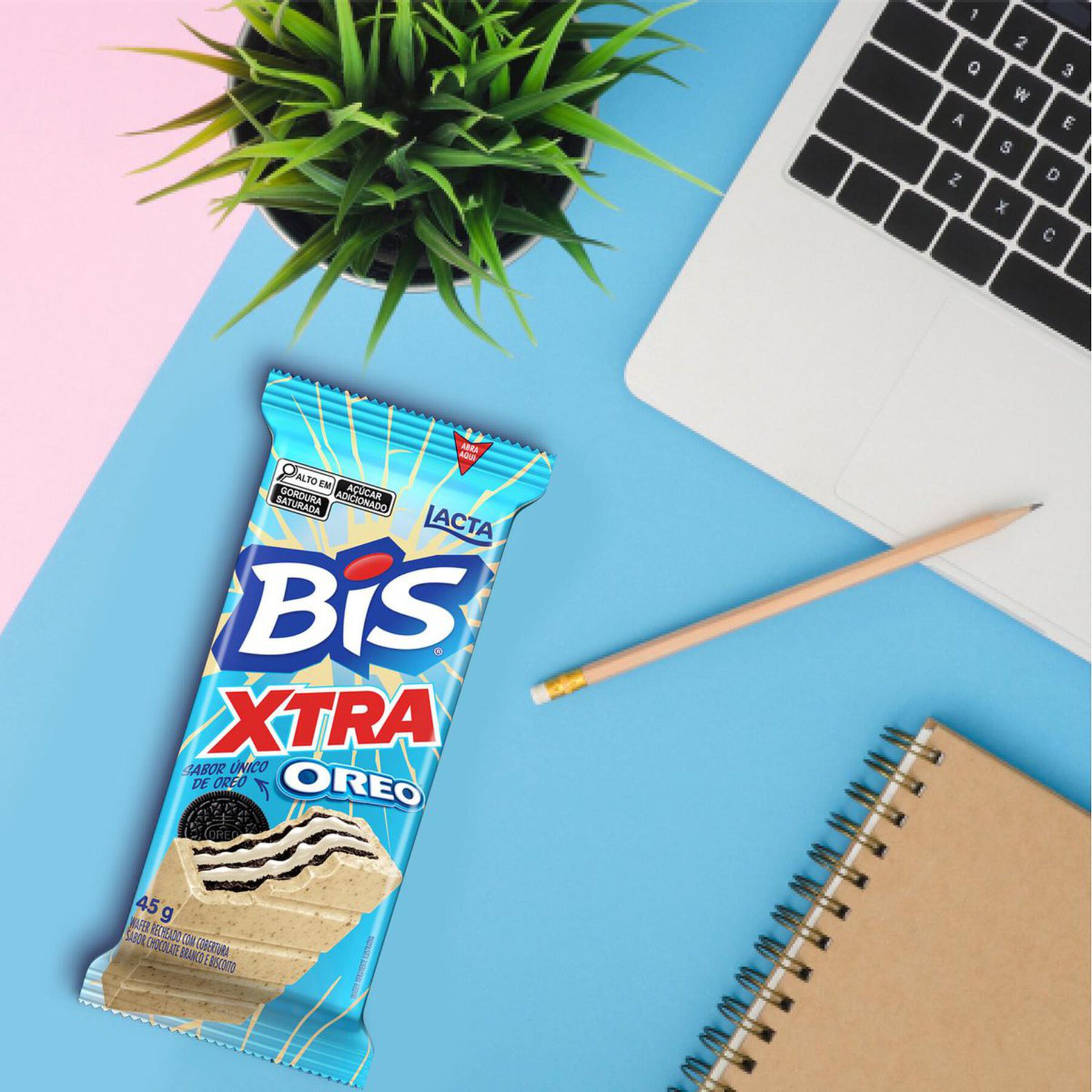 Bis Xtra Oreo (Wafer recheado e com cobertura sabor chocolate branco e biscoito) 45g