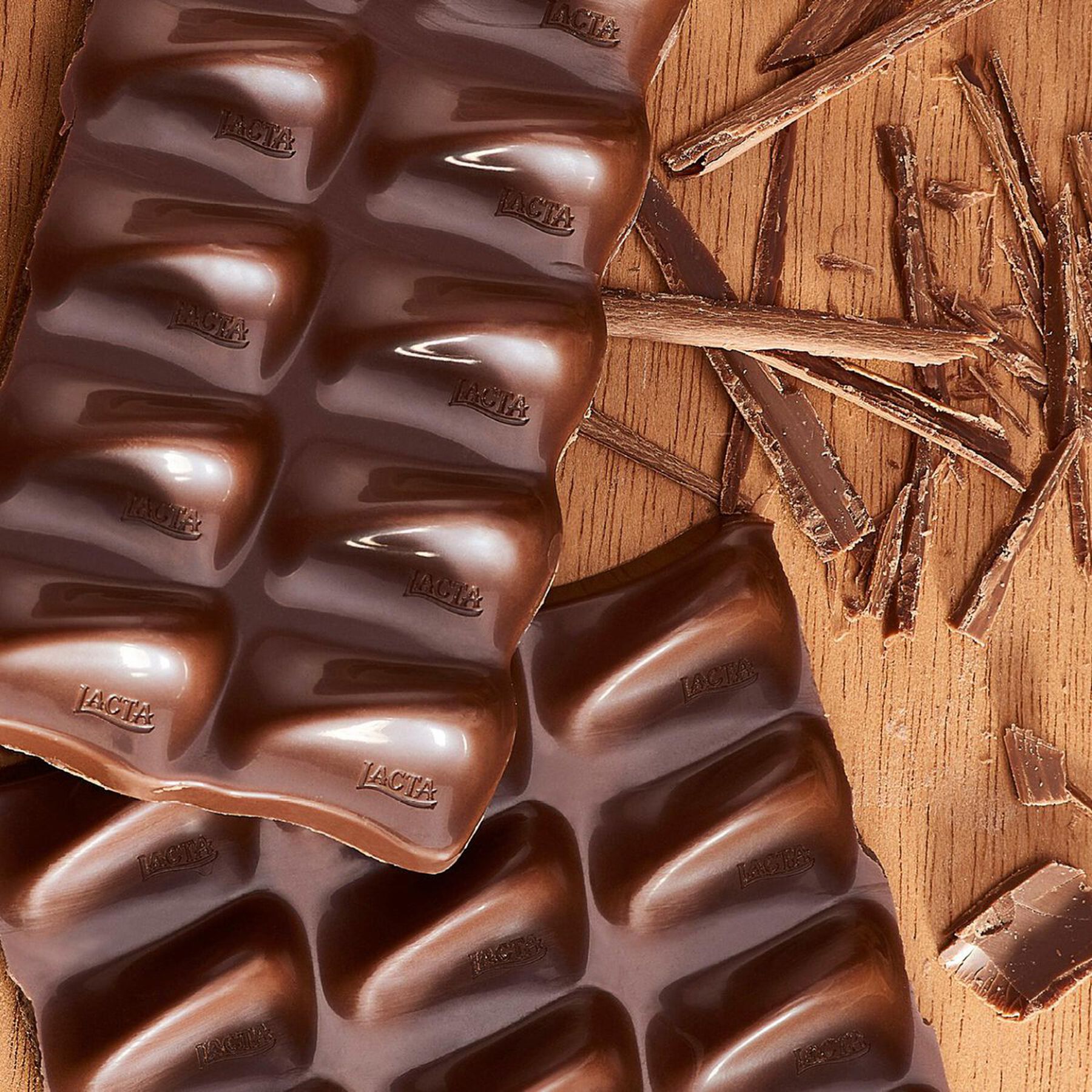 Barra de Chocolate ao Leite Lacta Pacote 80g