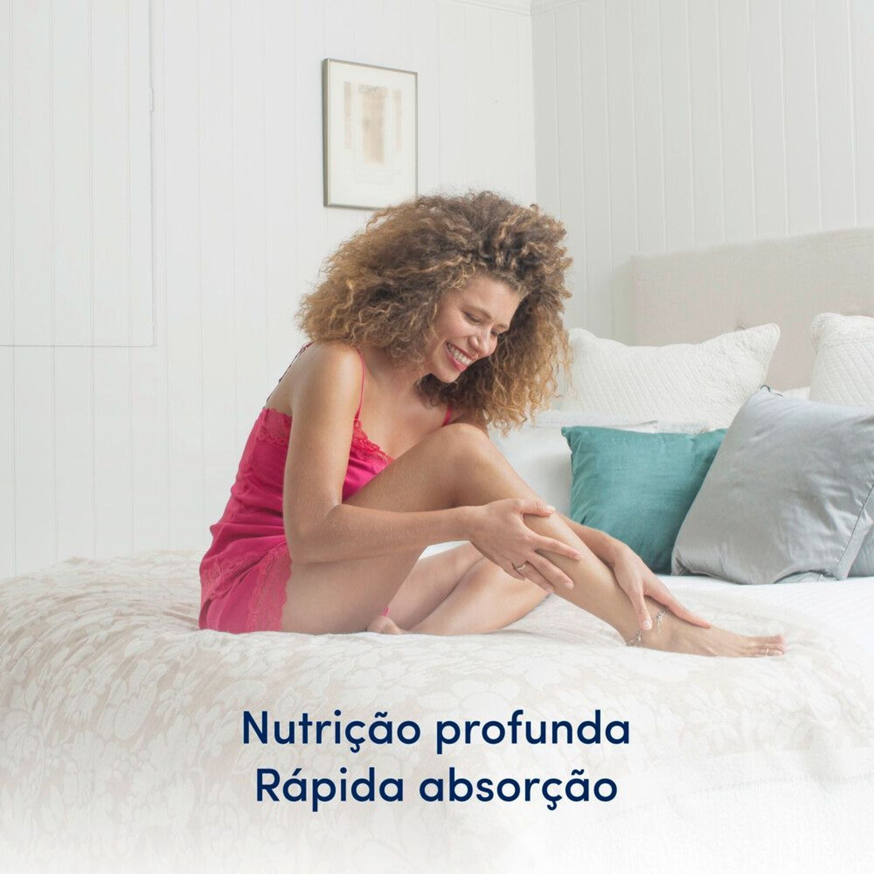 Lo&ccedil;&atilde;o Desodorante Hidratante Corporal Nutri&ccedil;&atilde;o Essencial Dove Frasco 200ml